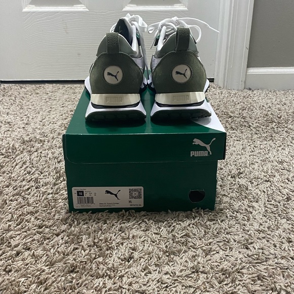 Men’s Pumas - Picture 5 of 5